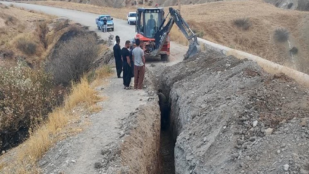 اصلاح و توسعه شبکه توزیع آب شرب روستای نیمه‌کاره گرد قاسمان