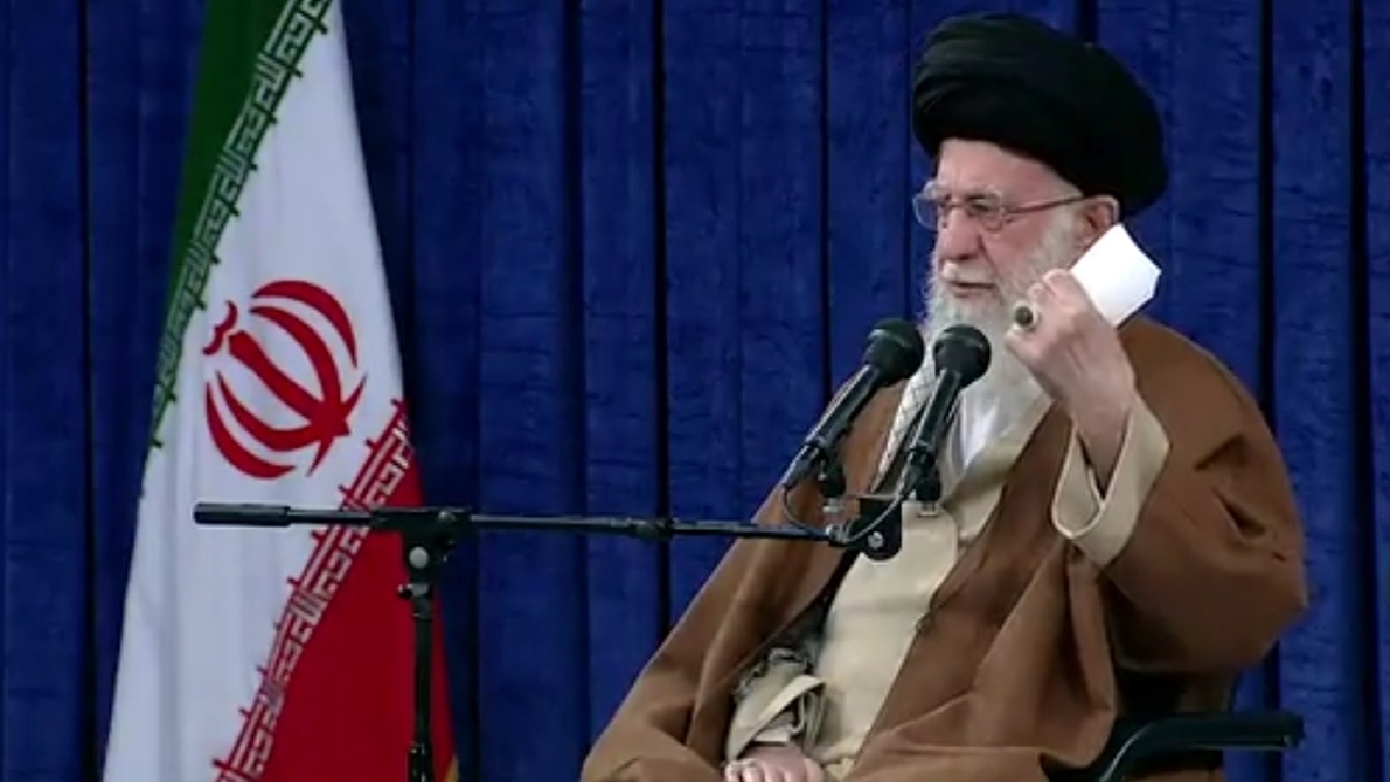رهبر انقلاب: سیاست راهبردی دشمن خلوت کردن انتخابات است + فیلم