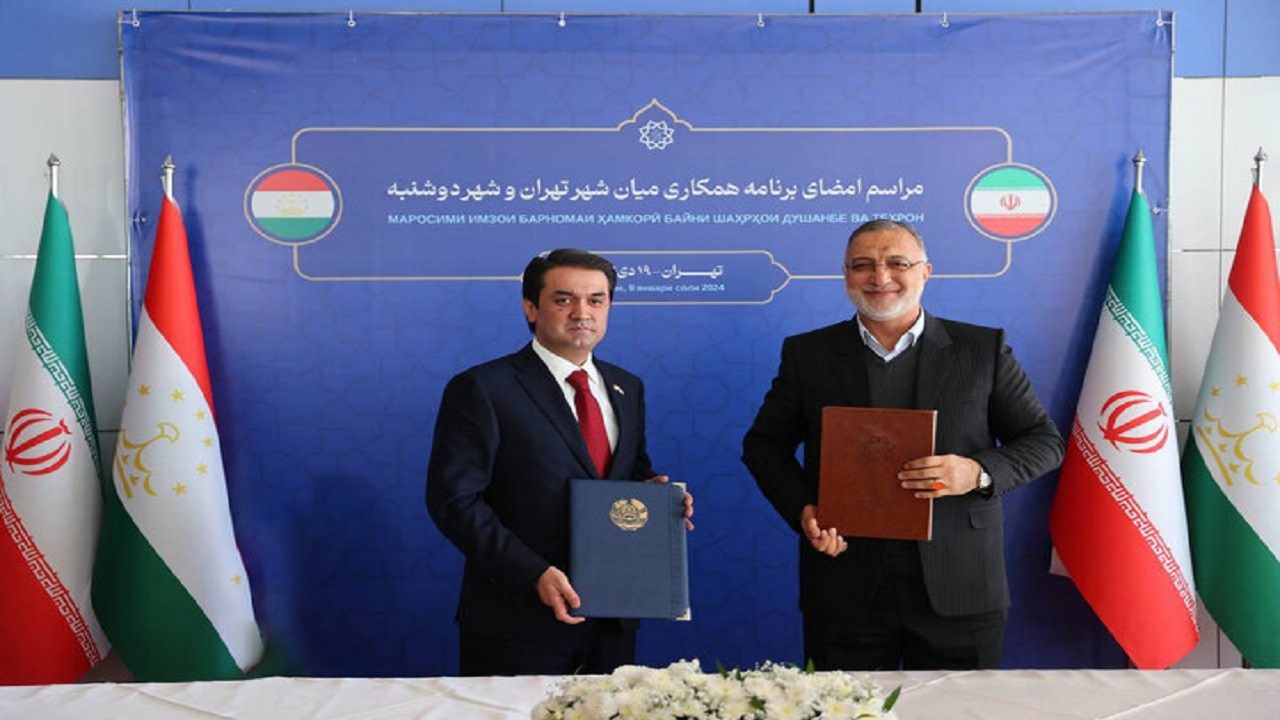سند خواهرخواندگی میان تهران و دوشنبه امضا شد
