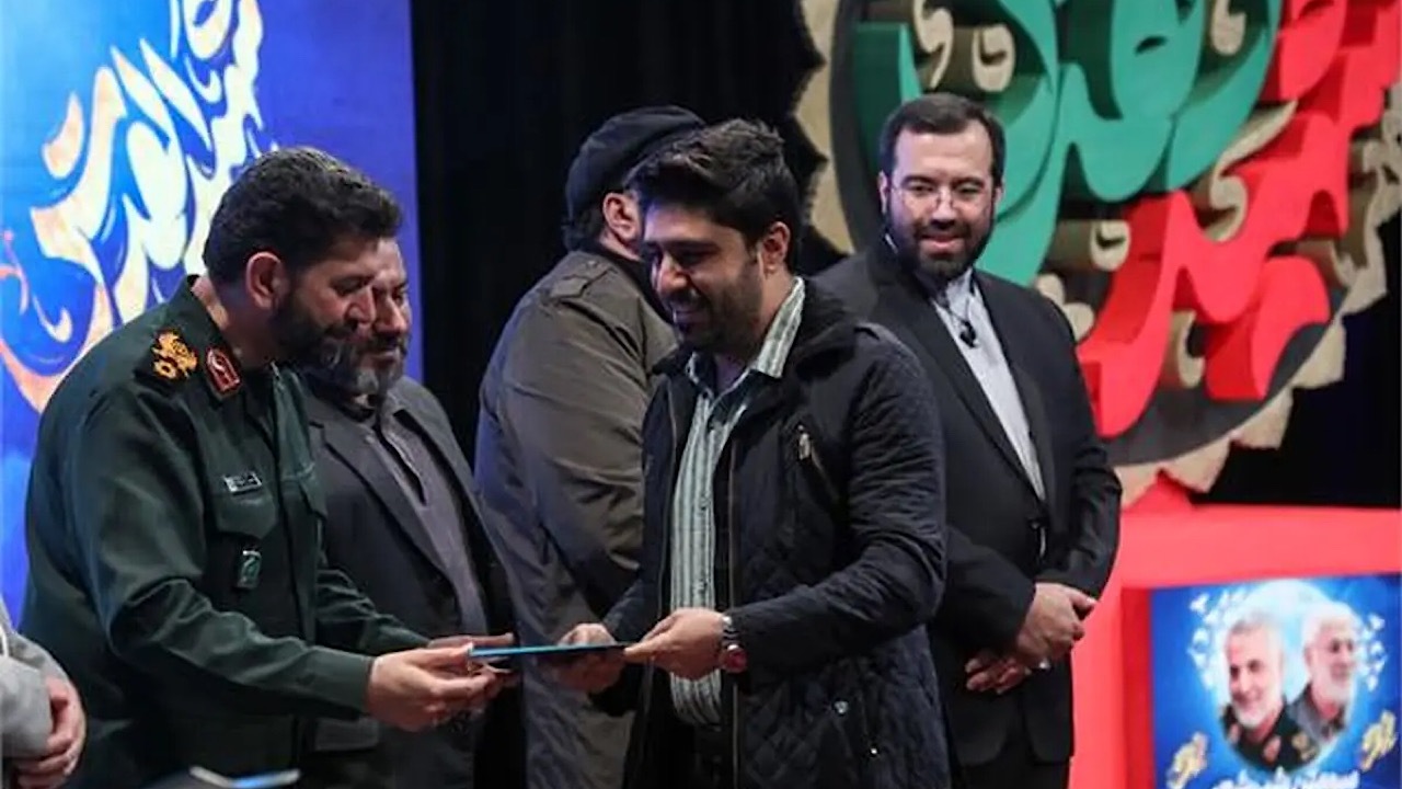 سروده‌هایی از جنس مقاومت