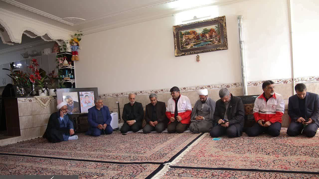 دیدار استاندار کرمان با خانواده ۸ تن از شهدای حادثه تروریستی