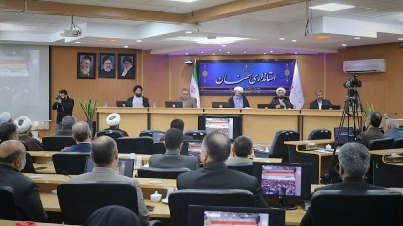برپایی نماز جماعت در مدارس استان سمنان تقویت شود