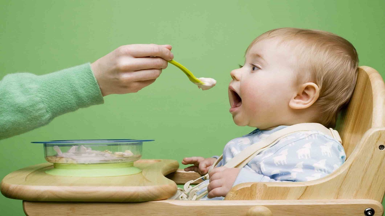 بدترین کار در اصلاح تغذیه اطفال، اصرار کردن است