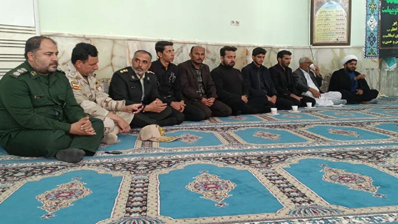 برگزاری محفل انس با قرآن به یاد شهدای حادثه تروریستی راسک