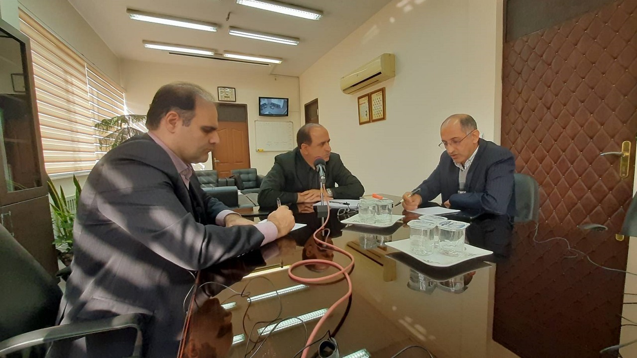 پخش میکروفون آزاد از رادیو گیلان