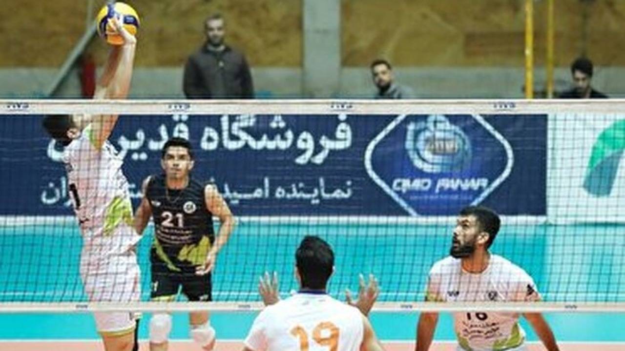 رکورد زنی مس شهربابک و پیروزی مس کرمان در لیگ دسته یک والیبال