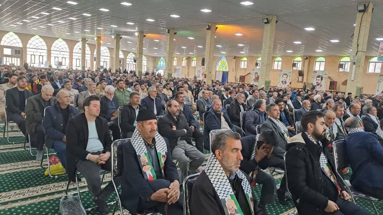 تصاویری از مراسم یادواره سرداران و هزار و سیزده شهید شهرستان خوی