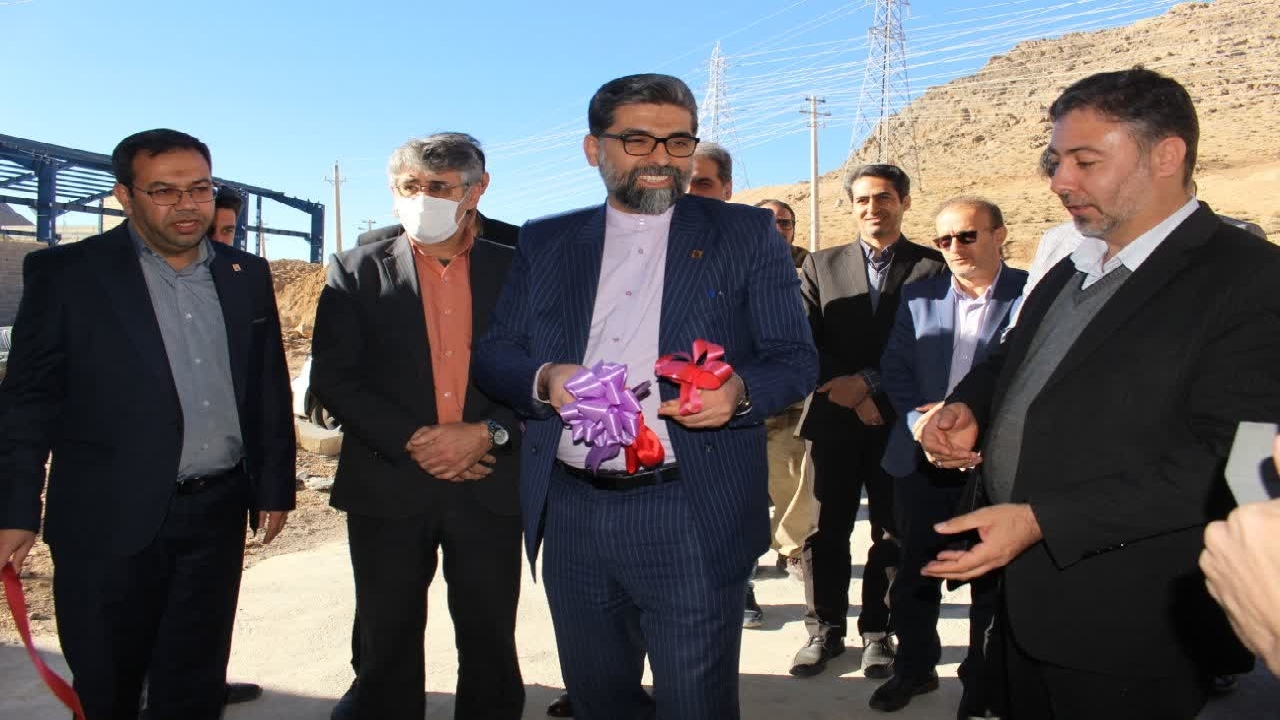 بهره برداری از واحد صنعتی تولید آداپتور برق در شهرکرد