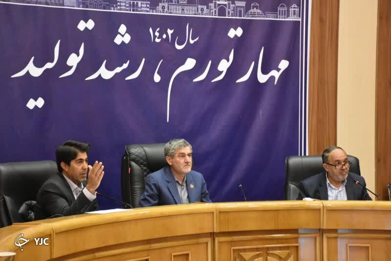 اخطار استاندار به دستگاه‌های خدمات رسان/ اجرای مصوبات کارگروه تسهیل و رفع موانع تولید الزامی است