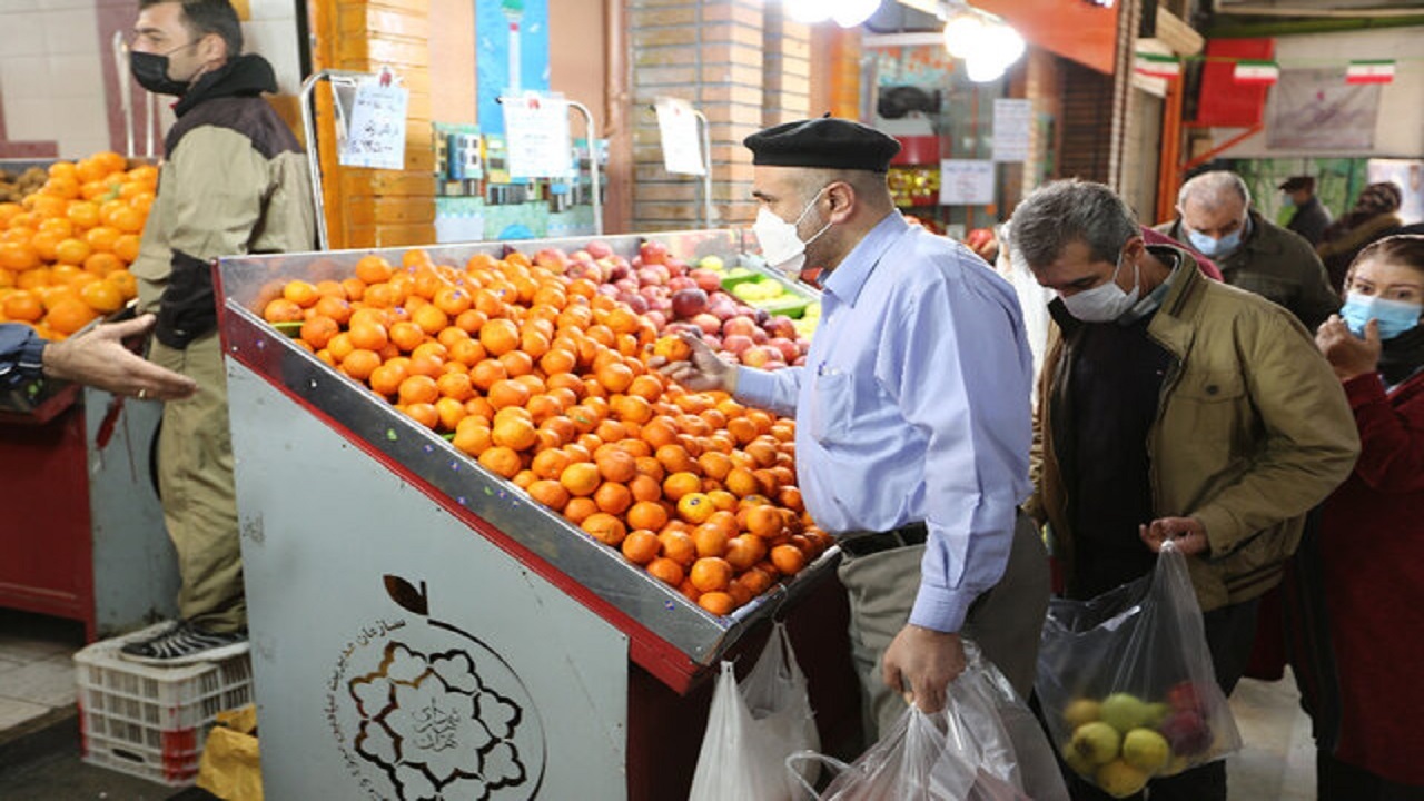 غرفه داران میدان مرکزی تره بار تهران شناسنامه دار می‌شوند