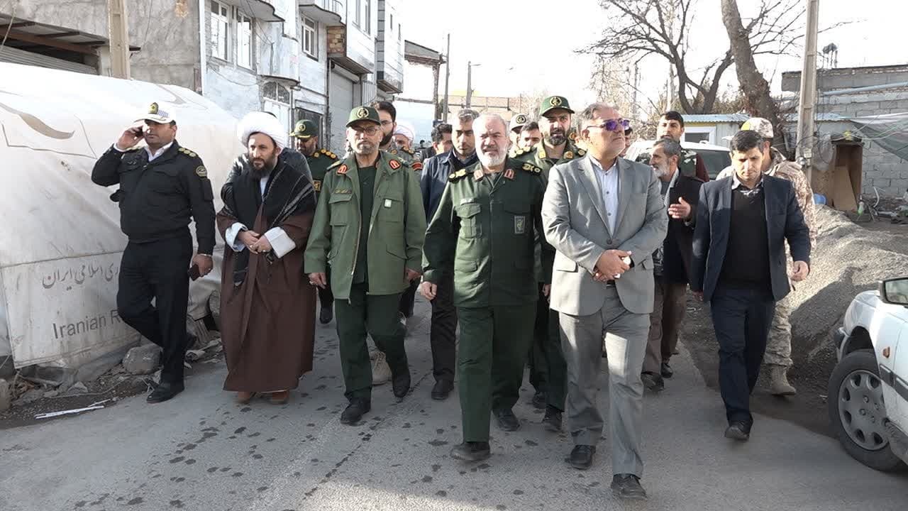 سپاه تا پایان عملیات بازسازی مناطق زلزله زده در کنار مردم خوی است
