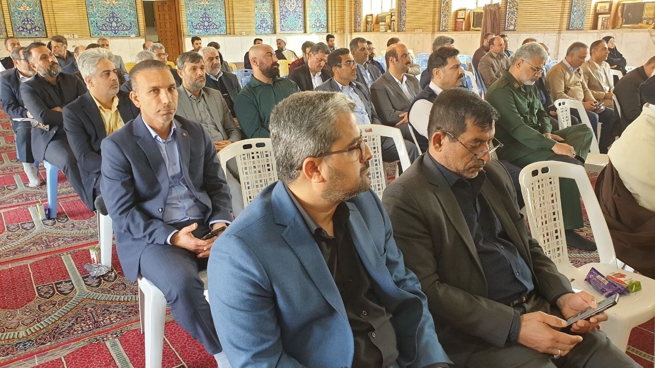 برگزاری نشست جهاد تبیین برای کارکنان ادارات آبادان