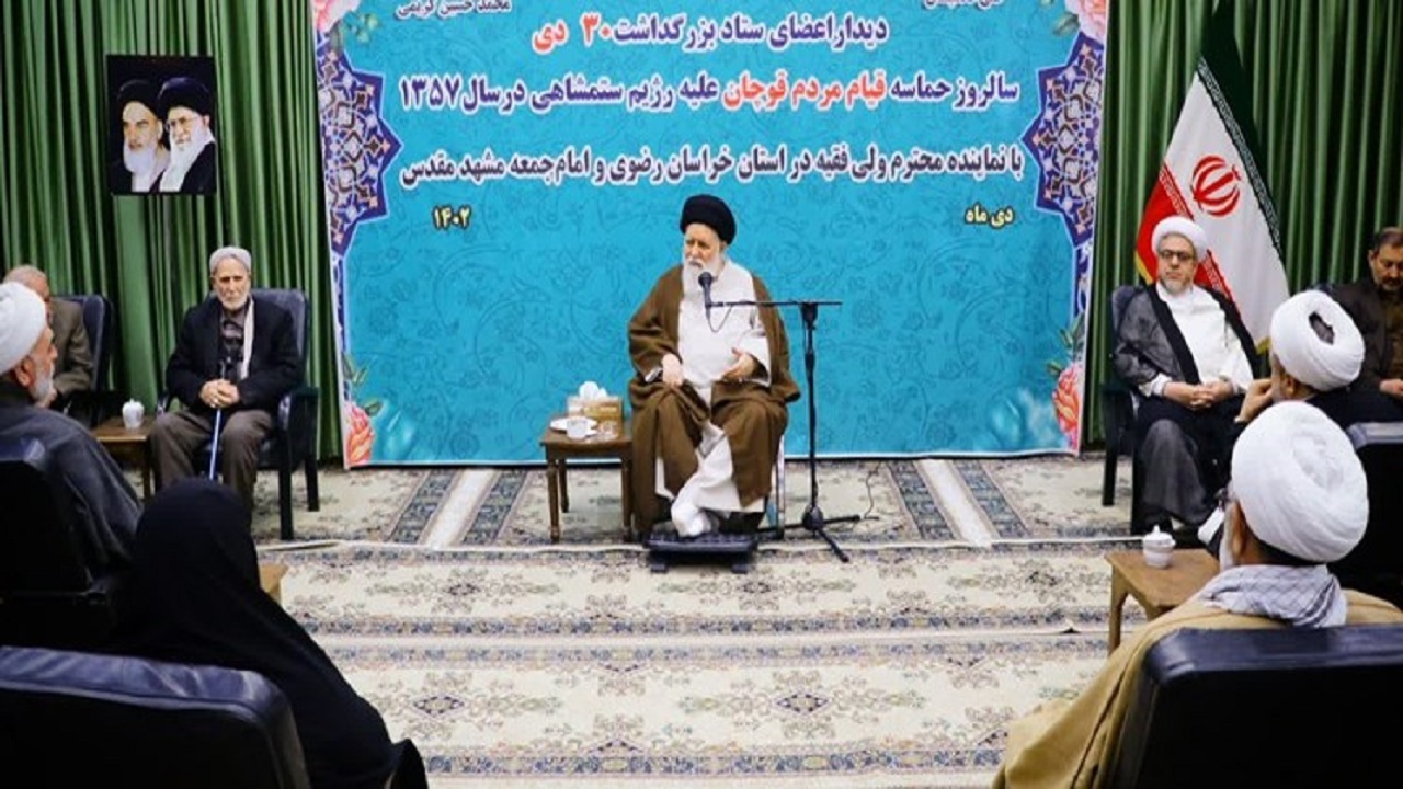 دشمن، پشتوانه مردمی نظام را نشانه گرفته است