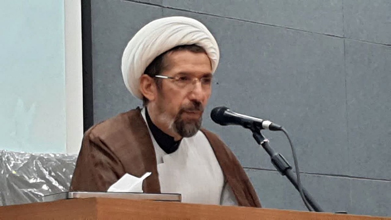 آموزش عمومی جهاد تبیین راهکار مقابله با هجمه‌های دشمنان است