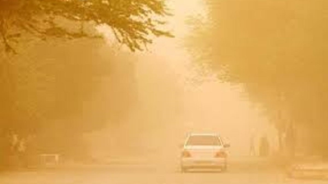 لحظۀ هجوم موج ریزگرد به سرخس + فیلم