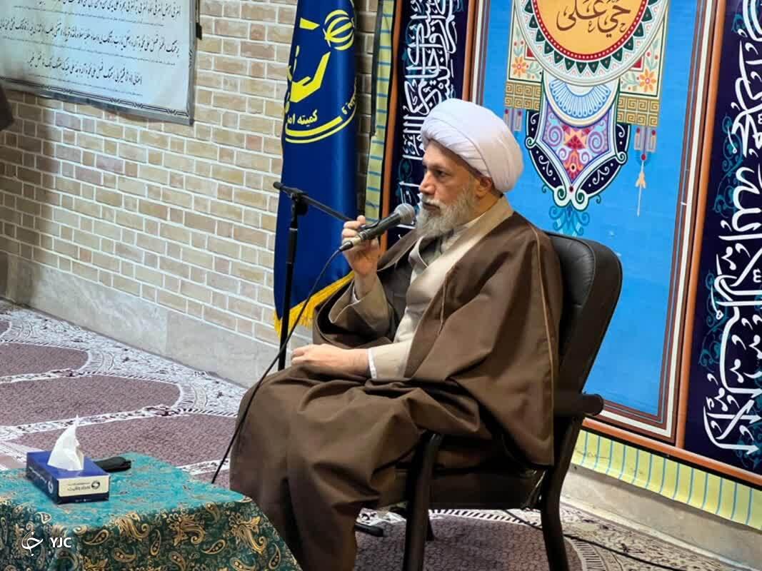 فرهنگ دینی با اهمیت دادن به واجبات گسترش می‌یابد