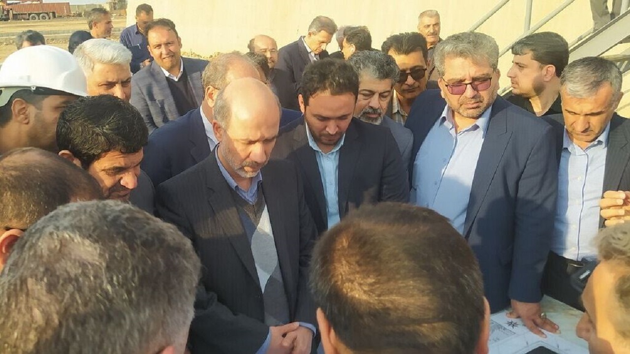 بازدید وزیر نیرو از تصفیه خانه آبادان