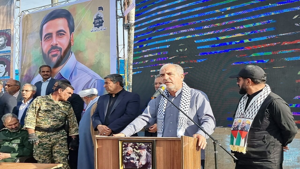 عینک حزبی را به خاطر شهدا بشکنید