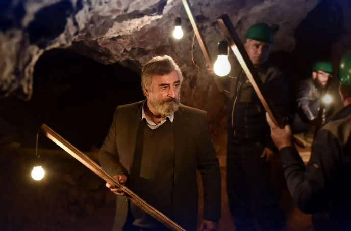 فیلم سینمایی &laquo;آبی روشن&raquo;