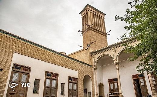 جلوه های کم نظیر از عمارت تاریخی زند در قم