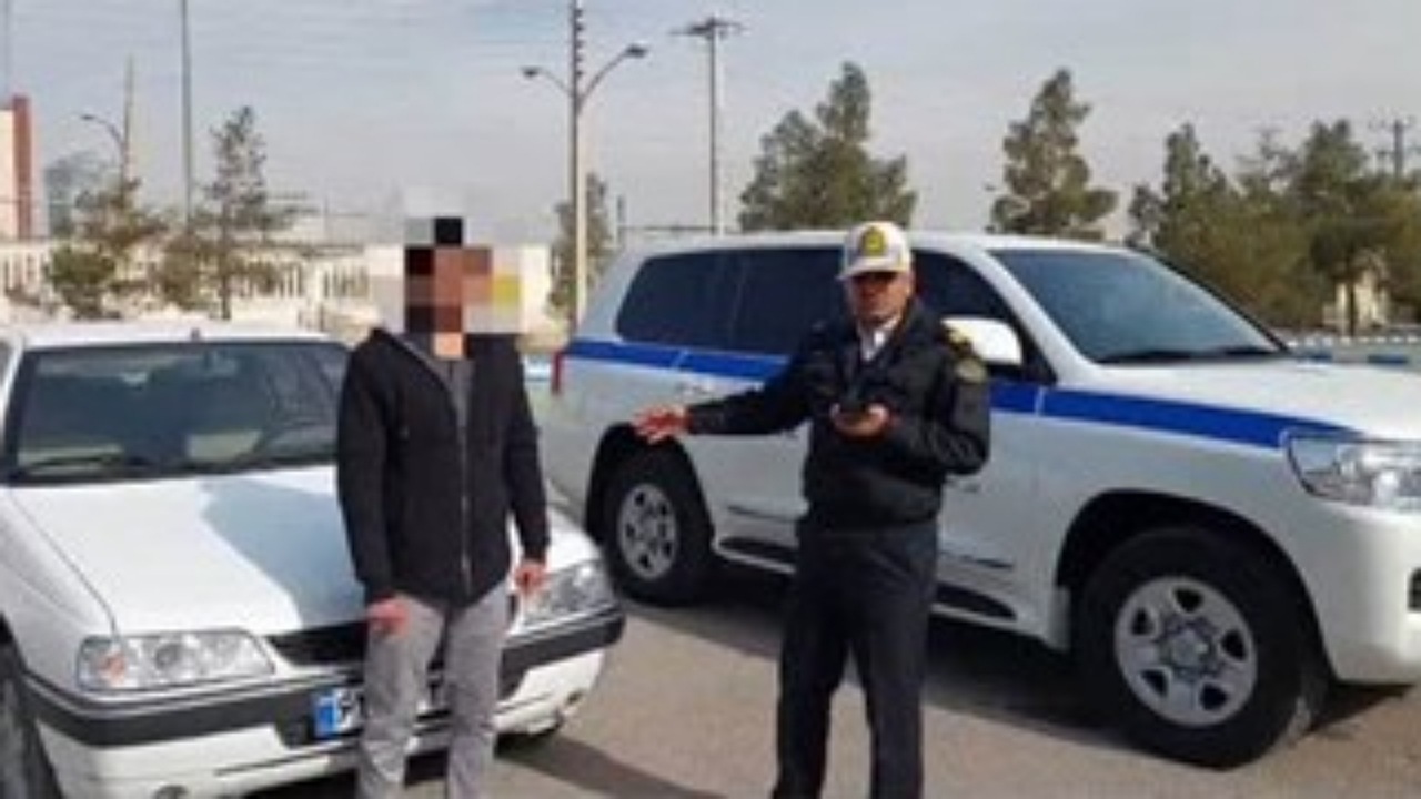 خودروی پژو با سرعت ۱۹۵ کیلومتر بر ساعت توقیف شد + فیلم