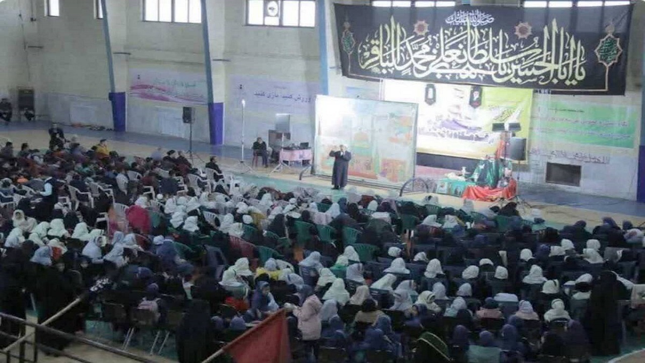 اجتماع دانش‌آموزان کاشانی در همایش از قدمگاه تا قتلگاه + فیلم و تصاویر