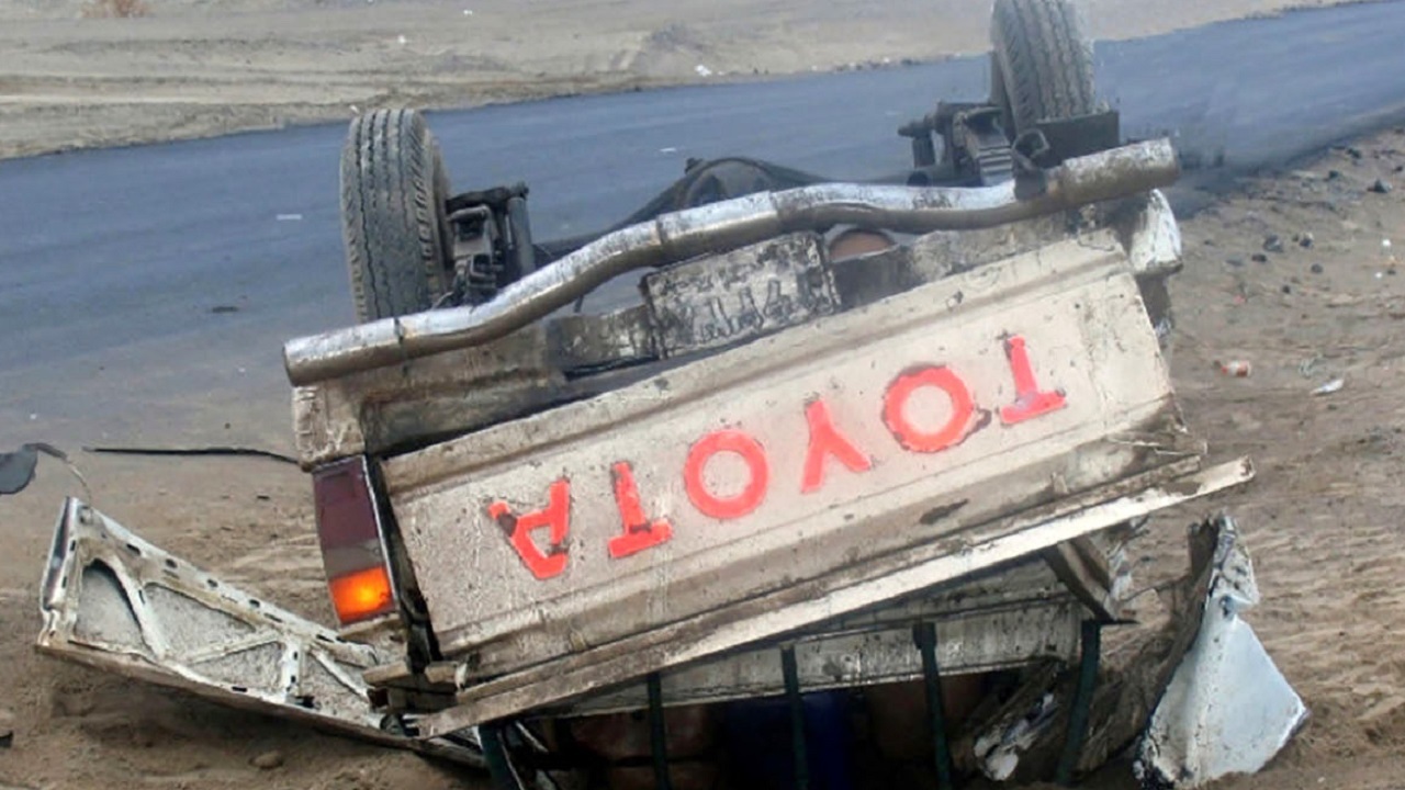 واژگونی خودرو باز هم حادثه آفرید