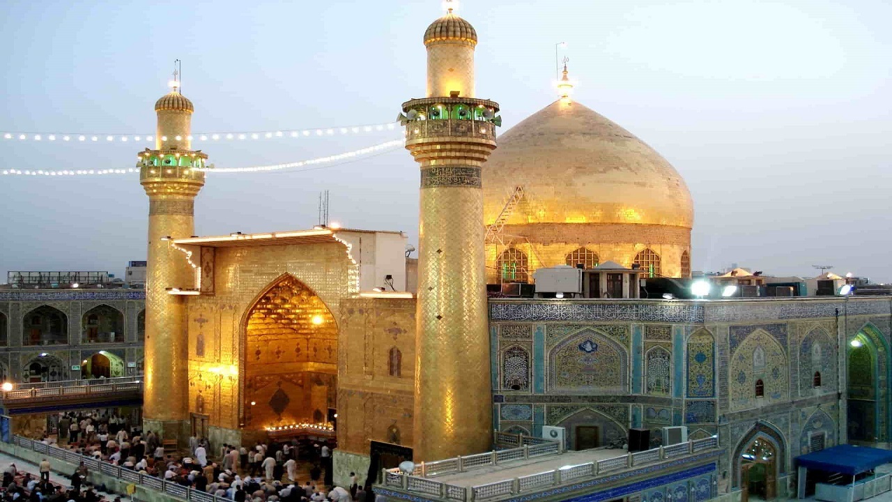 برگزاری مراسم عزاداری هیئت پاکستانی‌ها در حرم حضرت علی (ع) + فیلم