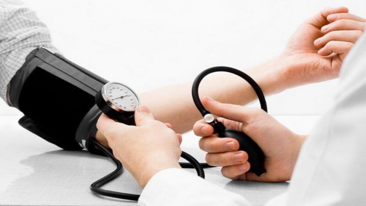غربالگری سلامت بیش از ۳۹۸ هزار ایلامی