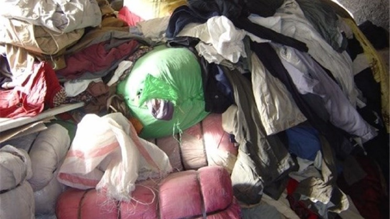 کشف البسه خارجی قاچاق در خدابنده