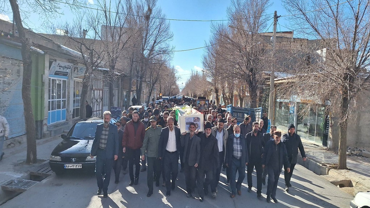 تشییع و خاکسپاری پیکر مادر شهیدان  دوست محمدی در بویین میاندشت