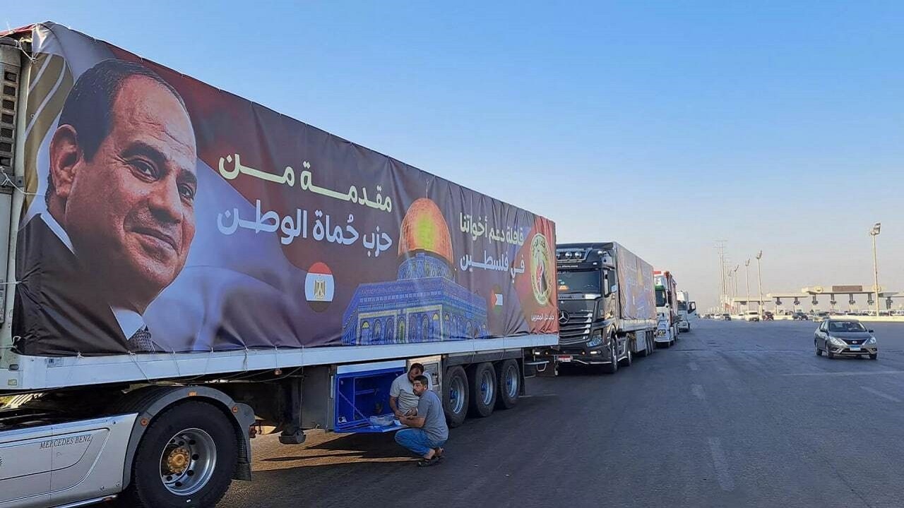 مصر: گذرگاه رفح در غزه تحت کنترل اسرائیل است/ رژیم اشغالگر از ورود کمک‌ها جلوگیری می‌کند