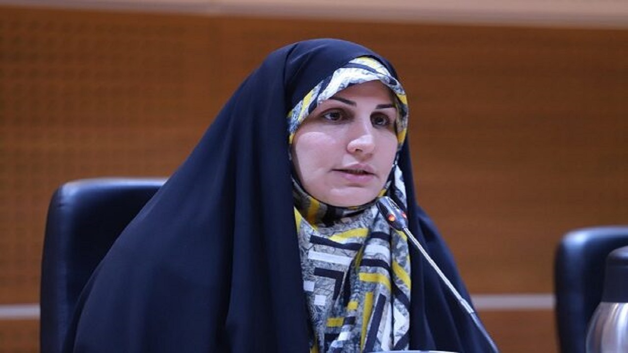 اشتغال ۱۰۳ کارمند خانم در شهرداری قم