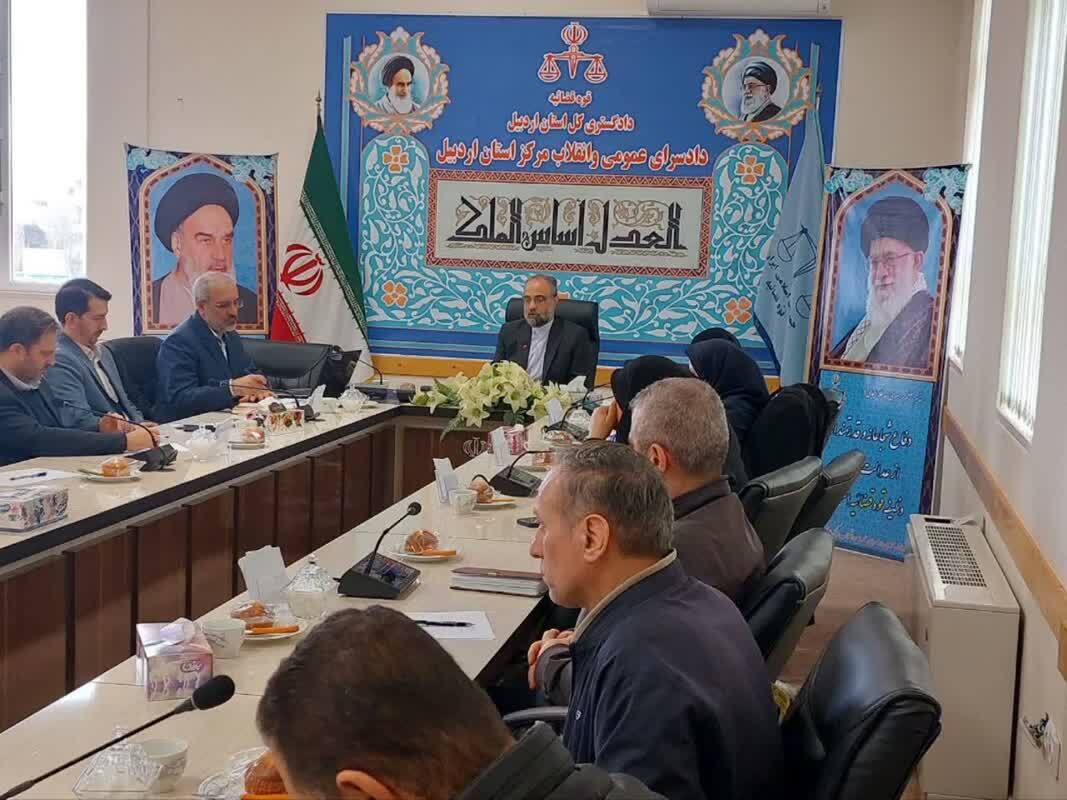 تشدید نظارت بر عطاری‌ها و برخورد با تخلفات گسترده موجود در اردبیل