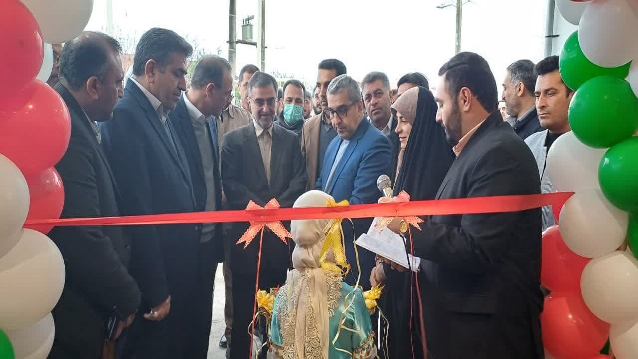 سالن ورزشی امام رضا (ع) سورک افتتاح شد