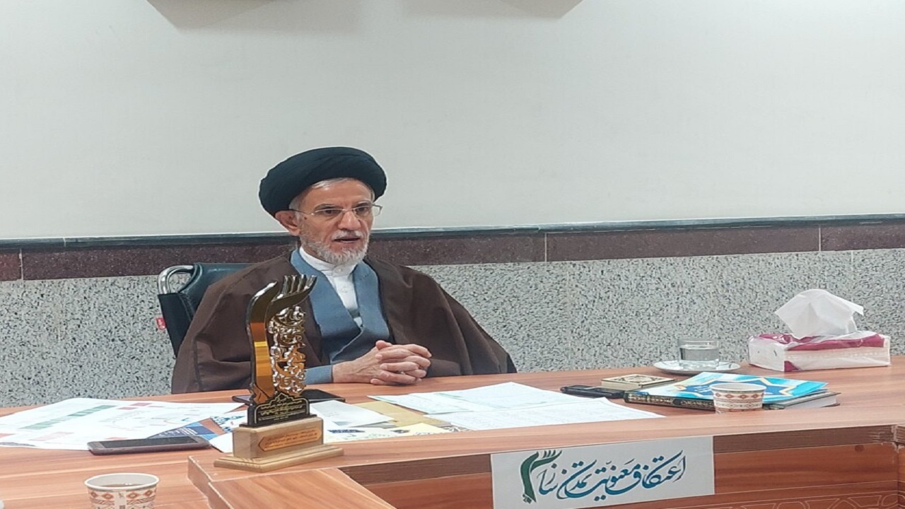 ۱۸ هزار نفر در قم معتکف می شوند