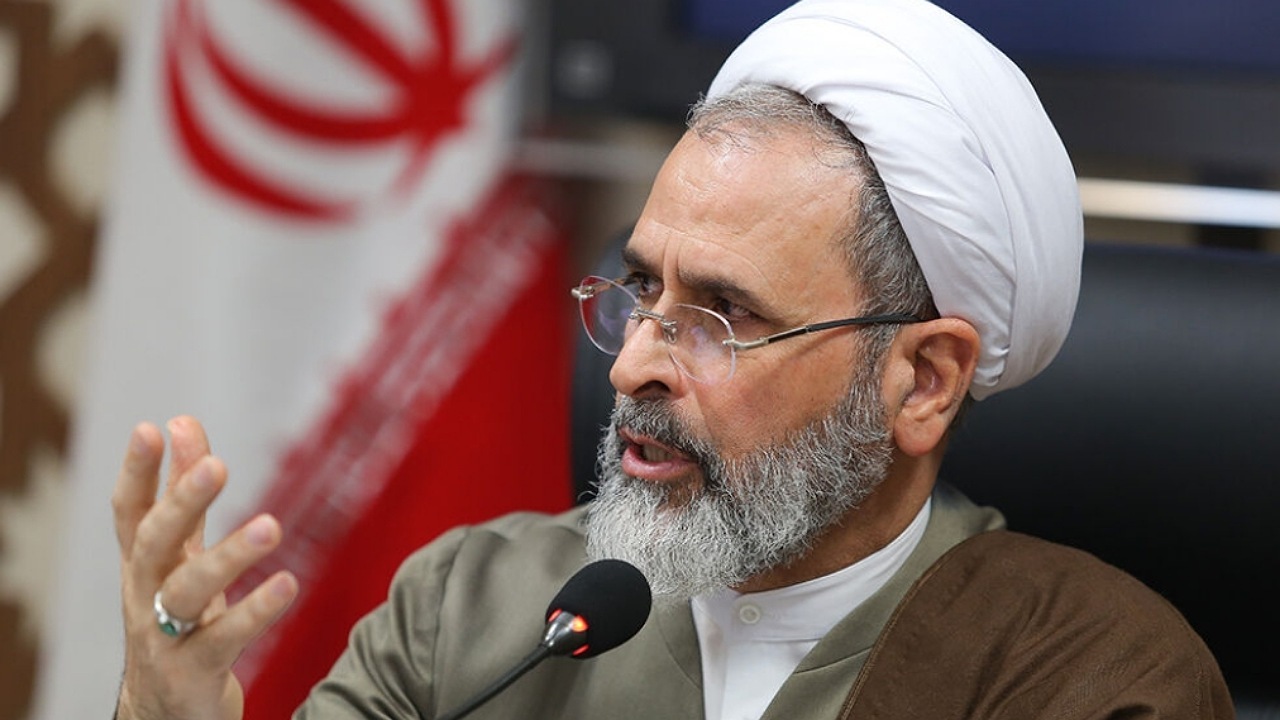 سرلیست جهادگران در انتخابات خبرگان آیت الله «اعرافی» است