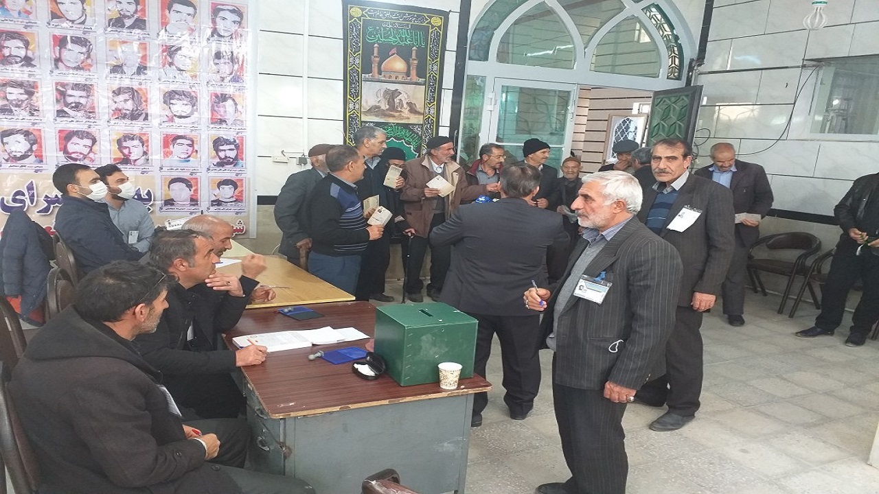 از تایید صلاحیت ۳۱ نفر تا ۱۵۱ شعبه اخذ رای در نهاوند