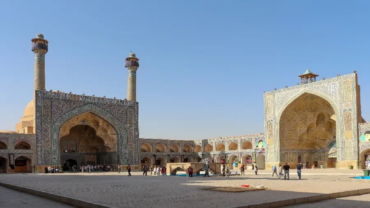 دانشگاه علم و صنعت عبور مترو از جوار مسجد جامع اصفهان را بررسی می‌کند
