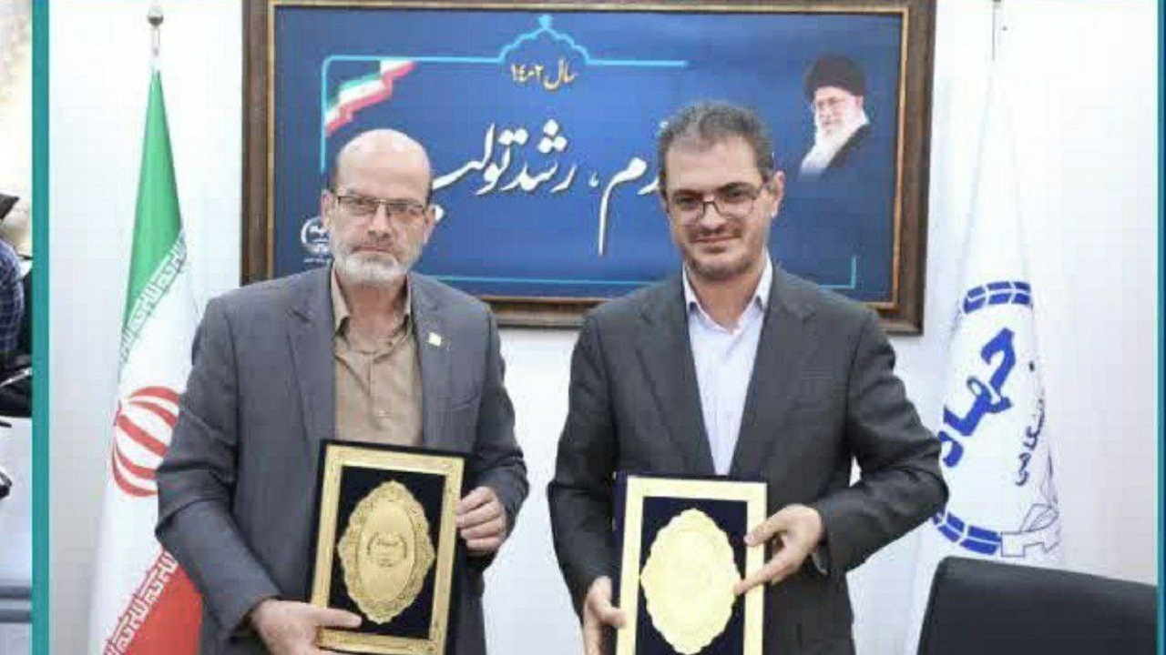 امضای تفاهم نامه همکاری استانداری کردستان با جهاددانشگاهی