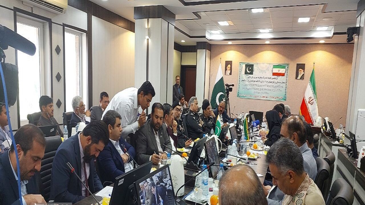 هدفگذاری ایران برای مراودات تجاری با پاکستان پنج میلیارد دلار است