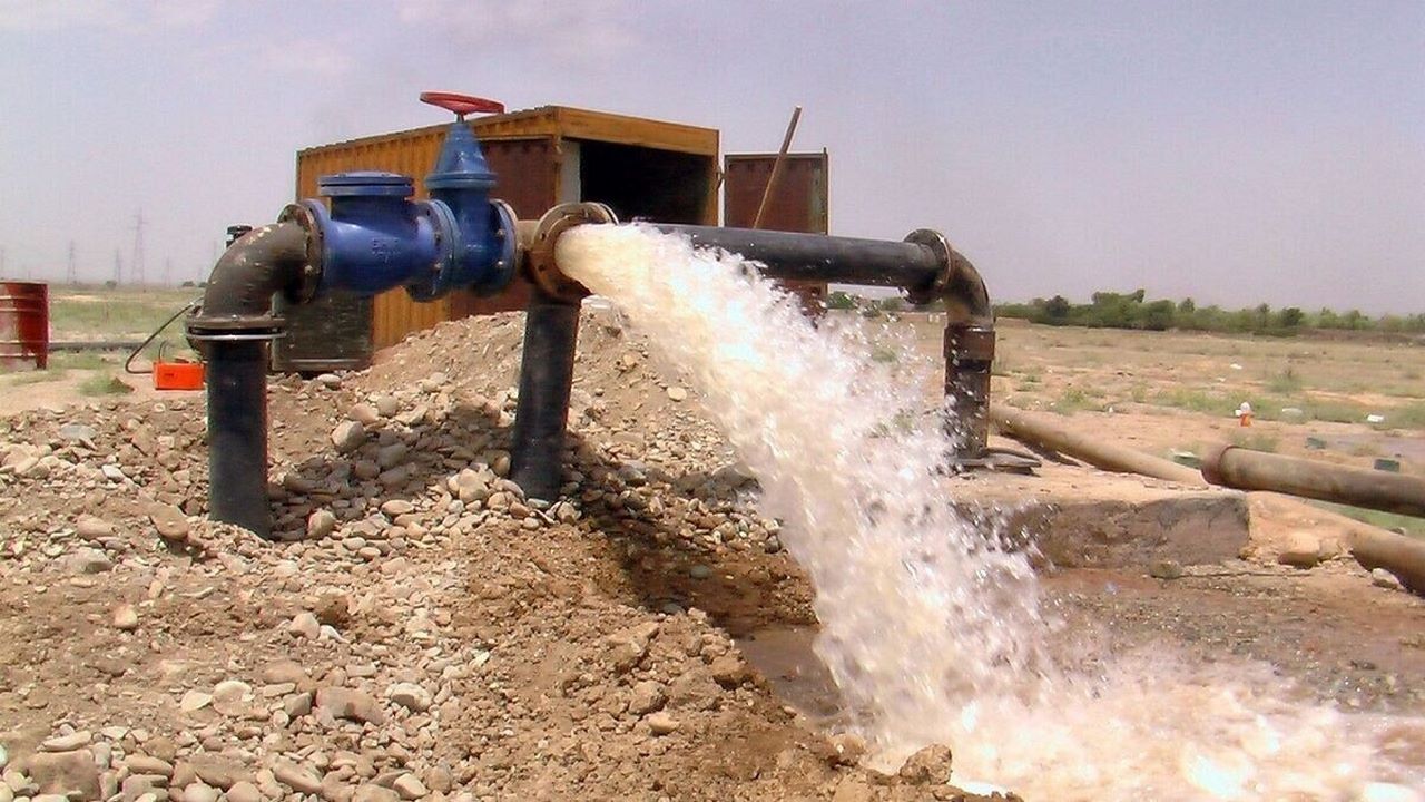 احداث شبکه توزیع آب روستای احیا شده بهین بهروزان مهران اجرایی شد