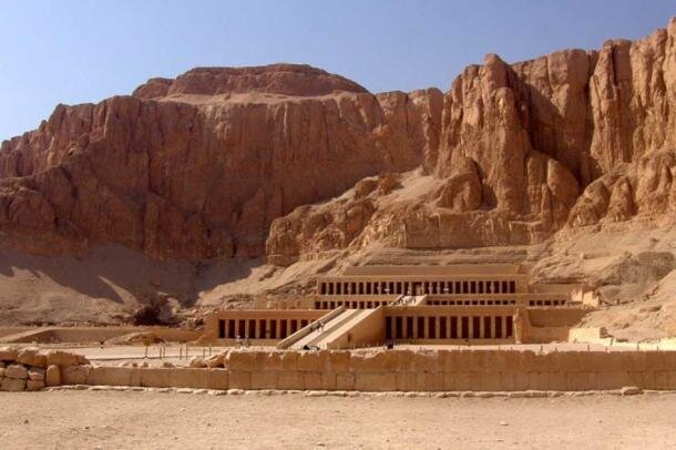 تِبای