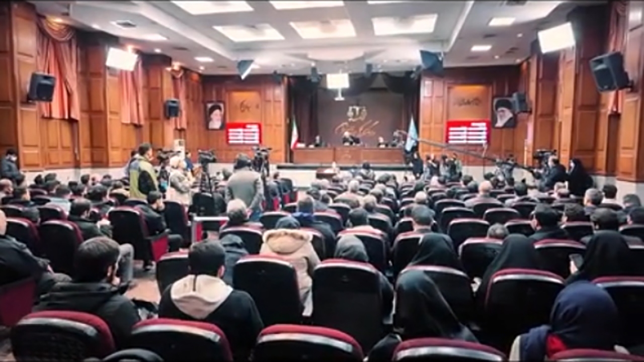 حضور یک شاکی متفاوت در جلسه ششم دادگاه منافقین + فیلم