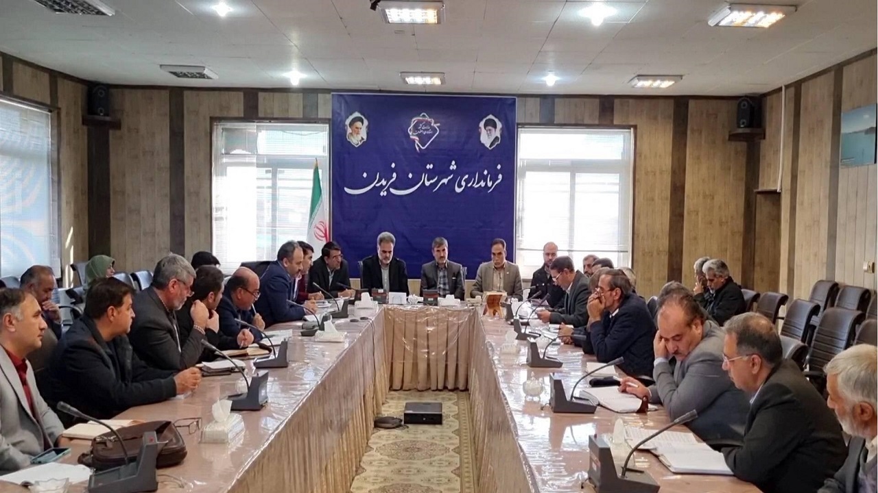 بررسی وضعیت بازارفروش محصول سیب زمینی شهرستانهای غرب استان اصفهان