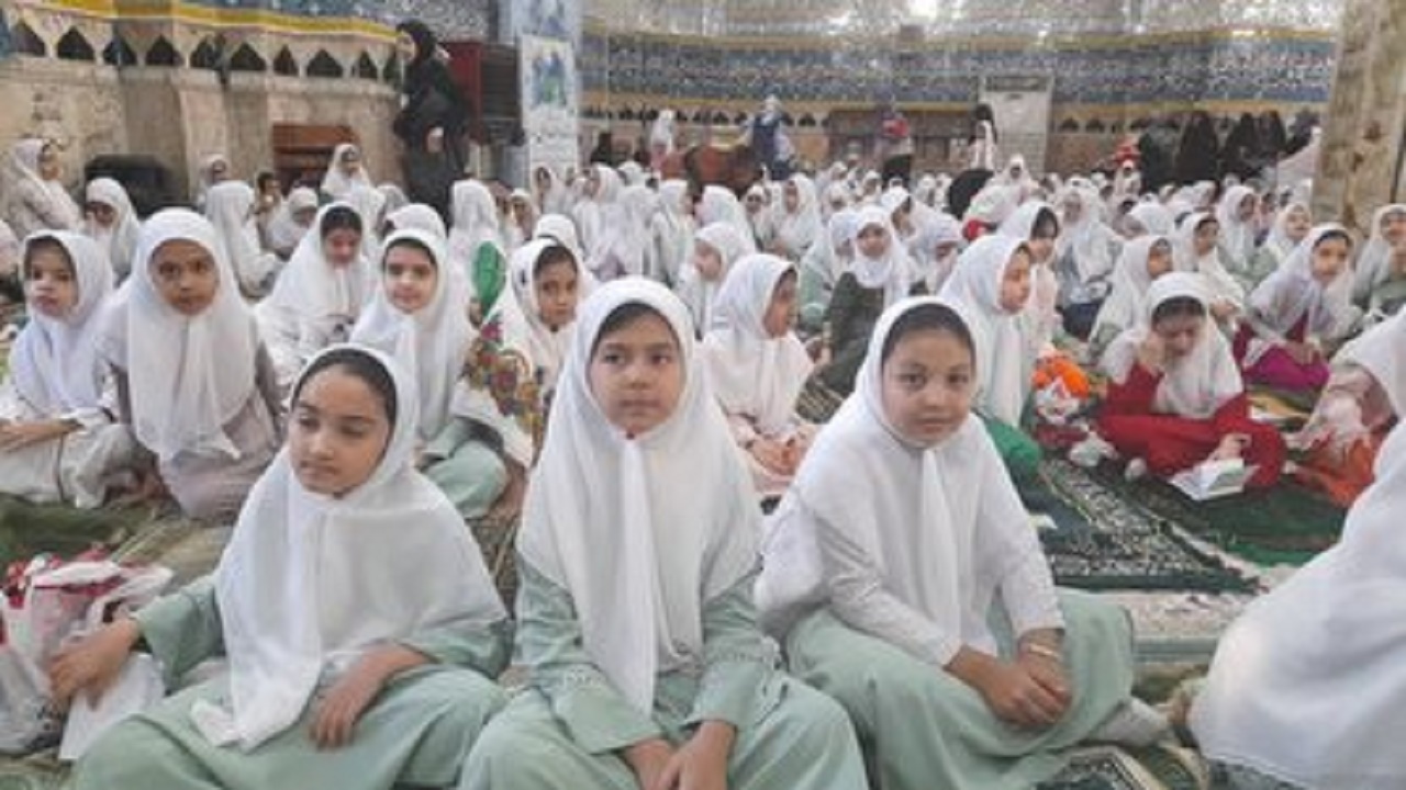 جشن عبادت ۶۰۰ دانش آموز دختر در گنبدکاووس
