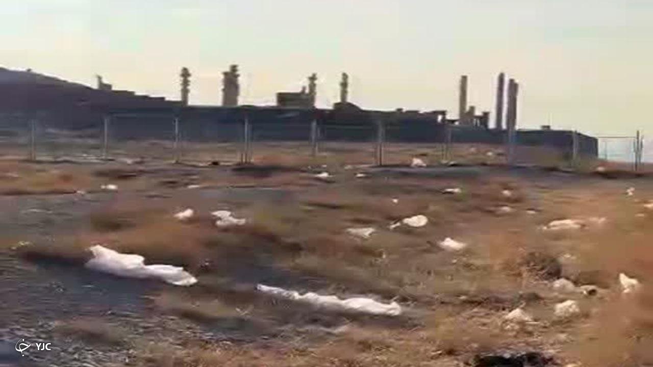 زباله ها در اطراف تخت جمشید