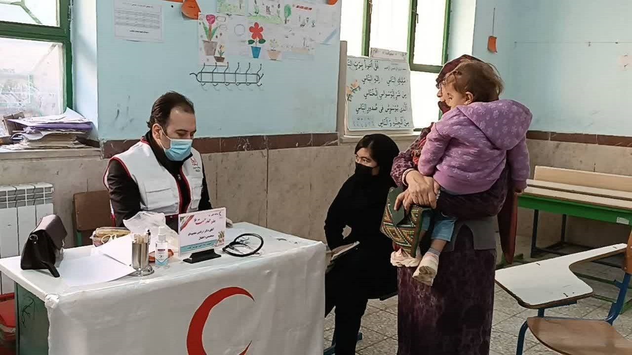 بهره مندی ۴۶۰ نفر از روستائیان کلاله از خدمات طرح ملی نذر خدمت هلال احمر