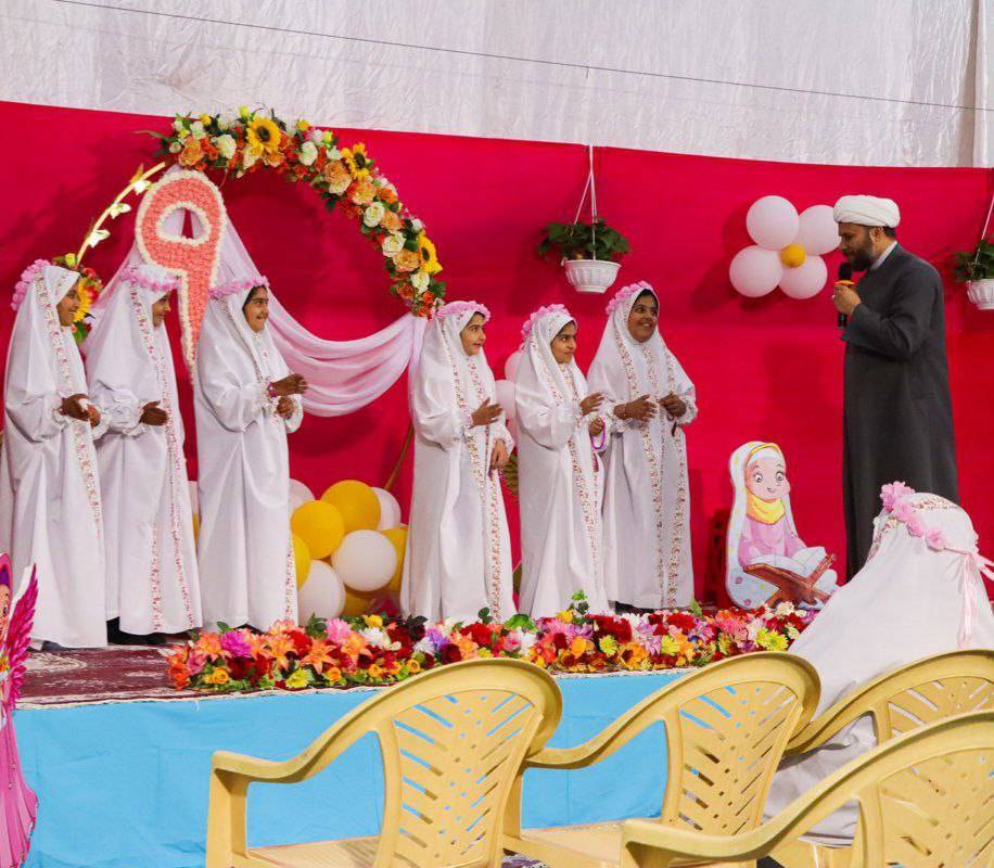 مراسم جشن عبودیت دانش آموزان در لارستان