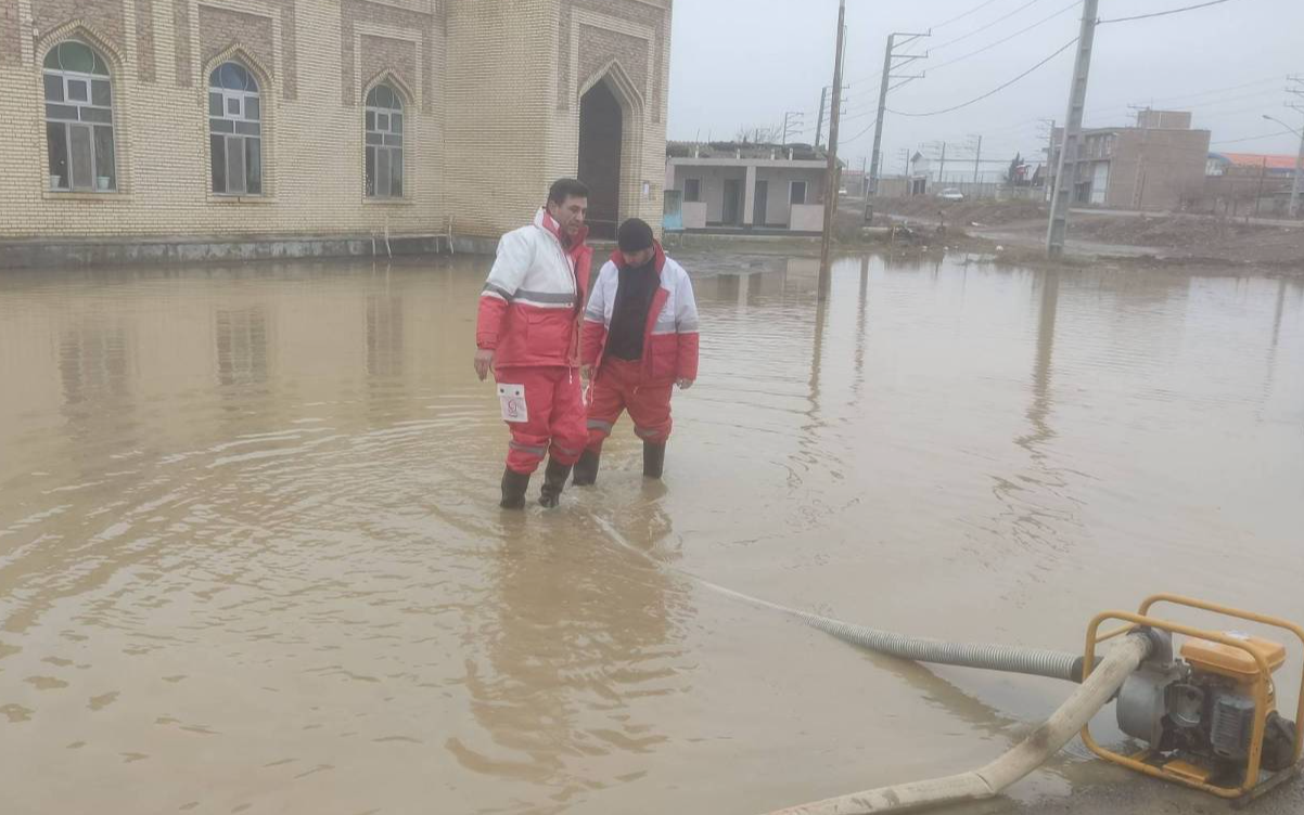 امدادرسانی به حادثه سیل و آبگرفتگی روستا‌های شهرستان بیله سوار